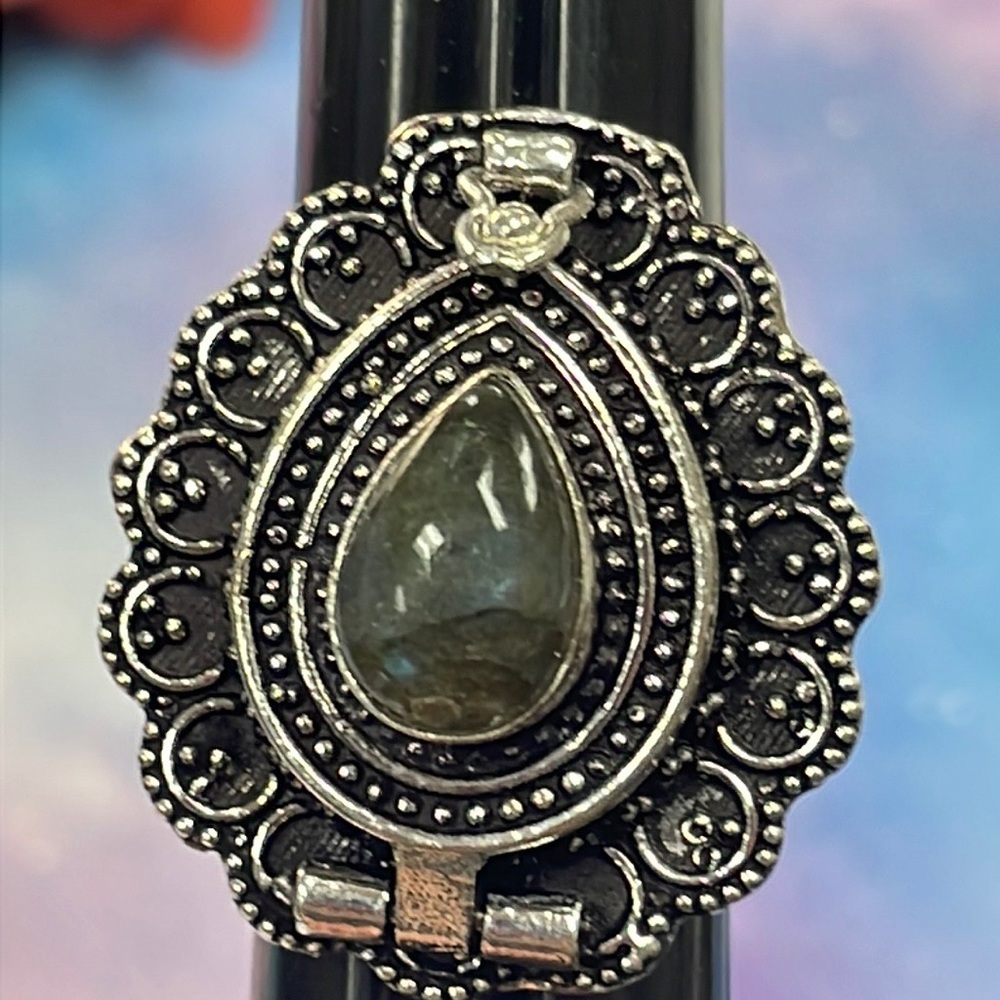Labradorite Poison ☠️ Ring - Picture 9 of 15